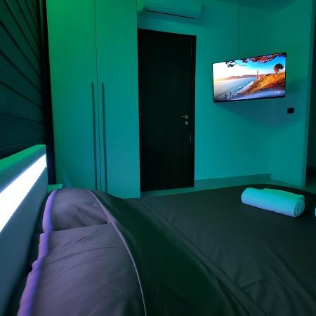 Central Wellness Suite Бари Экстерьер фото
