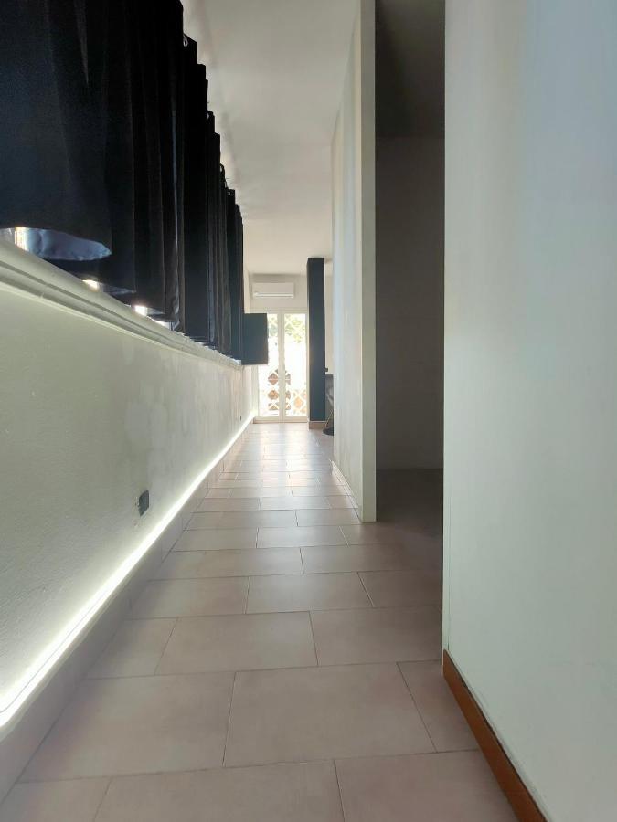 Central Wellness Suite Бари Экстерьер фото