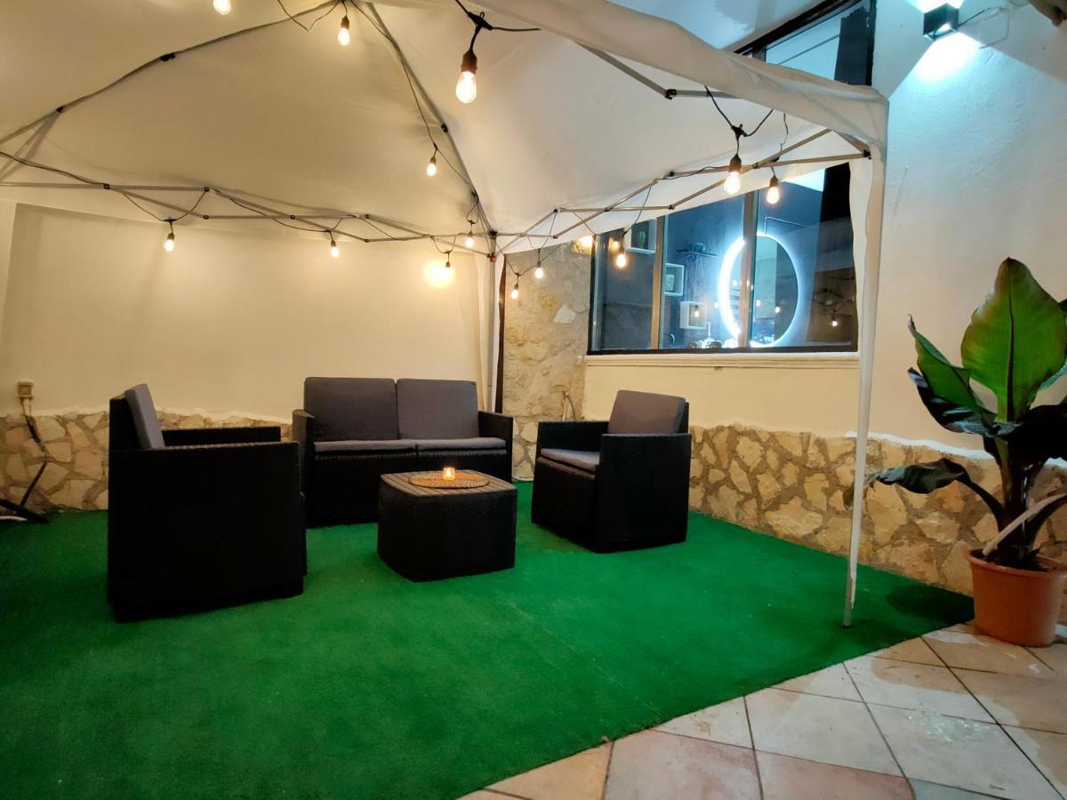 Central Wellness Suite Бари Экстерьер фото